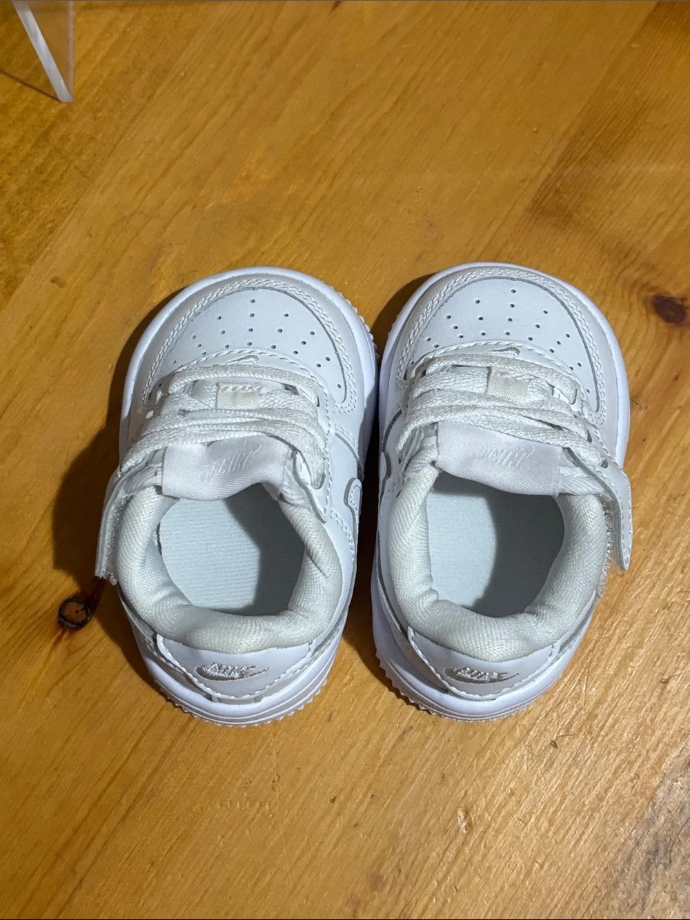 Nike Kids White Athletic Sneakers - Classic Everyday Shoe 2C